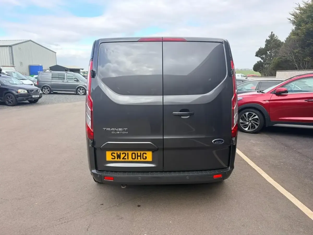 Used Ford Transit Custom Limited 130 HP (95 kW) 2021 Grey Van