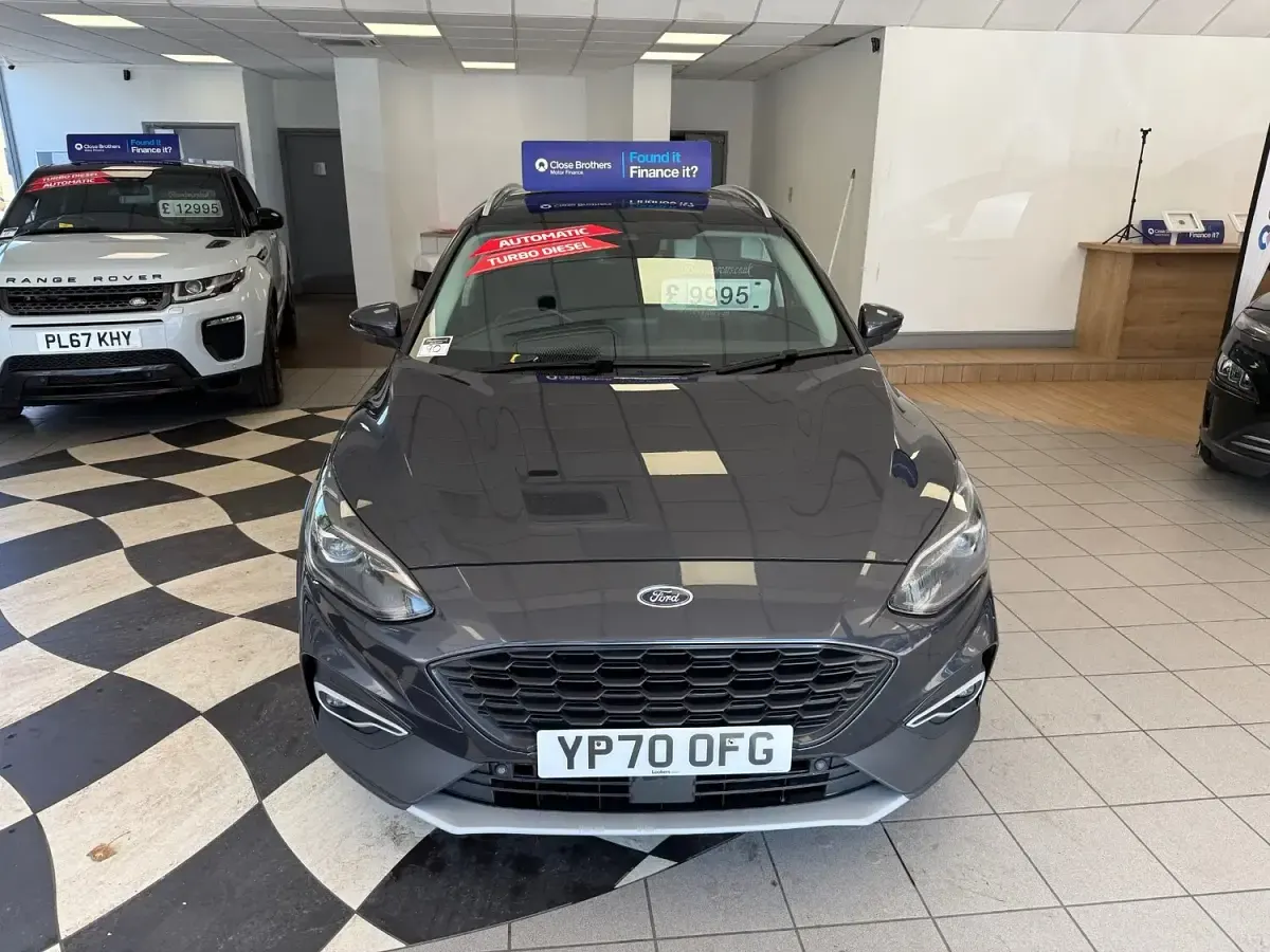 Used Ford Focus Active 150 HP (110 kW) 2020 Blue Estate