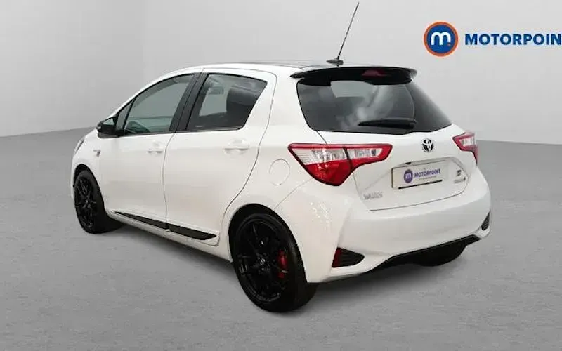 Used Toyota Yaris Hybrid Sport 101 HP (74 kW) 2019 Hatchback