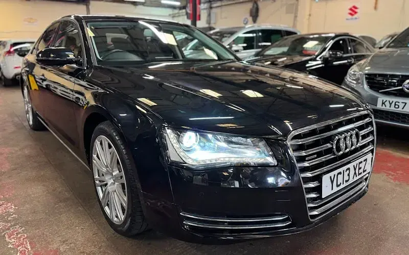 Used Audi A8 250 HP (183 kW) 2013 Sedan