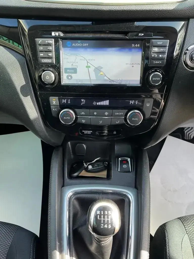 Używany Nissan Qashqai N-TEC 2016 Czarny SUV