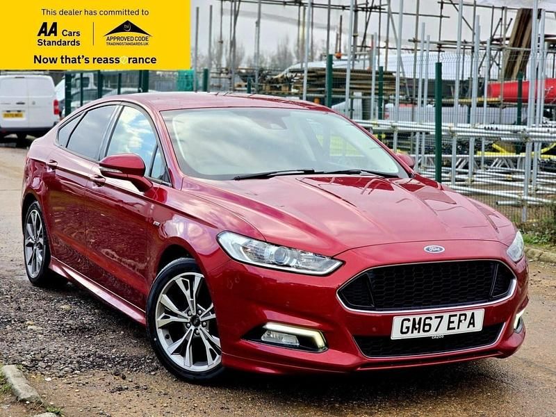 Used Ford Mondeo ST-Line X 180 HP (132 kW) 2018 Red Hatchback