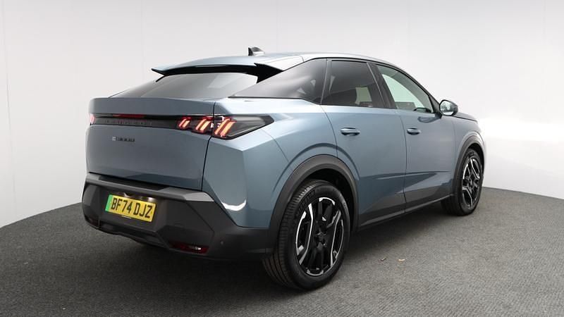 Used Peugeot e-3008 Allure 154 kW (210 HP) 2024 Blue SUV
