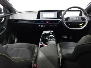 Second-hand Kia EV6 GT 424 kW (577 CP) 2023 Albastru SUV