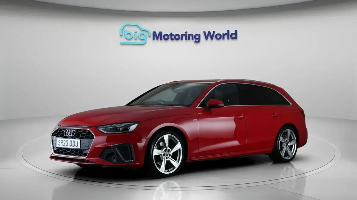 Used Audi A4 S-Line 148 HP (108 kW) 2023 Red Estate