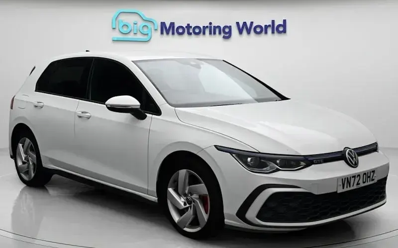 Used VW Golf VIII GTE 245 HP (180 kW) 2024 Hatchback