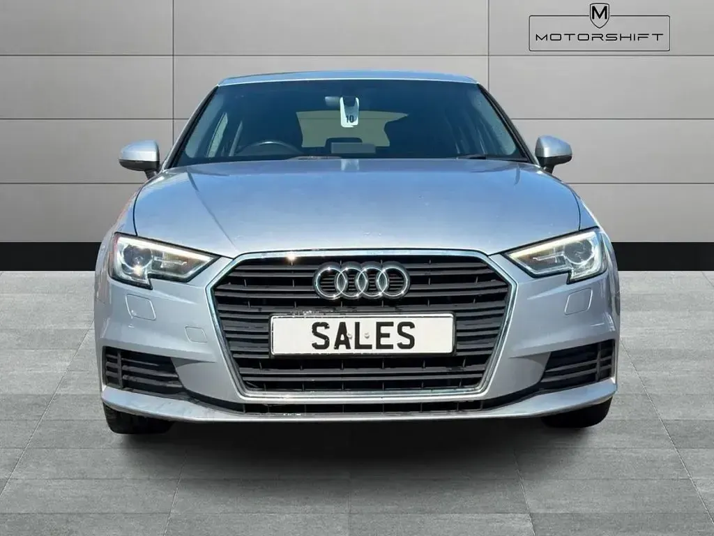 Used Audi A3 Sportback 116 HP (85 kW) 2018 Silver Hatchback