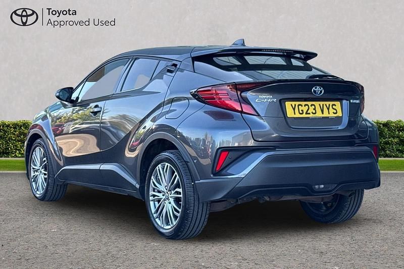 Used Toyota C-HR 122 HP (89 kW) 2023 Decuma grey SUV