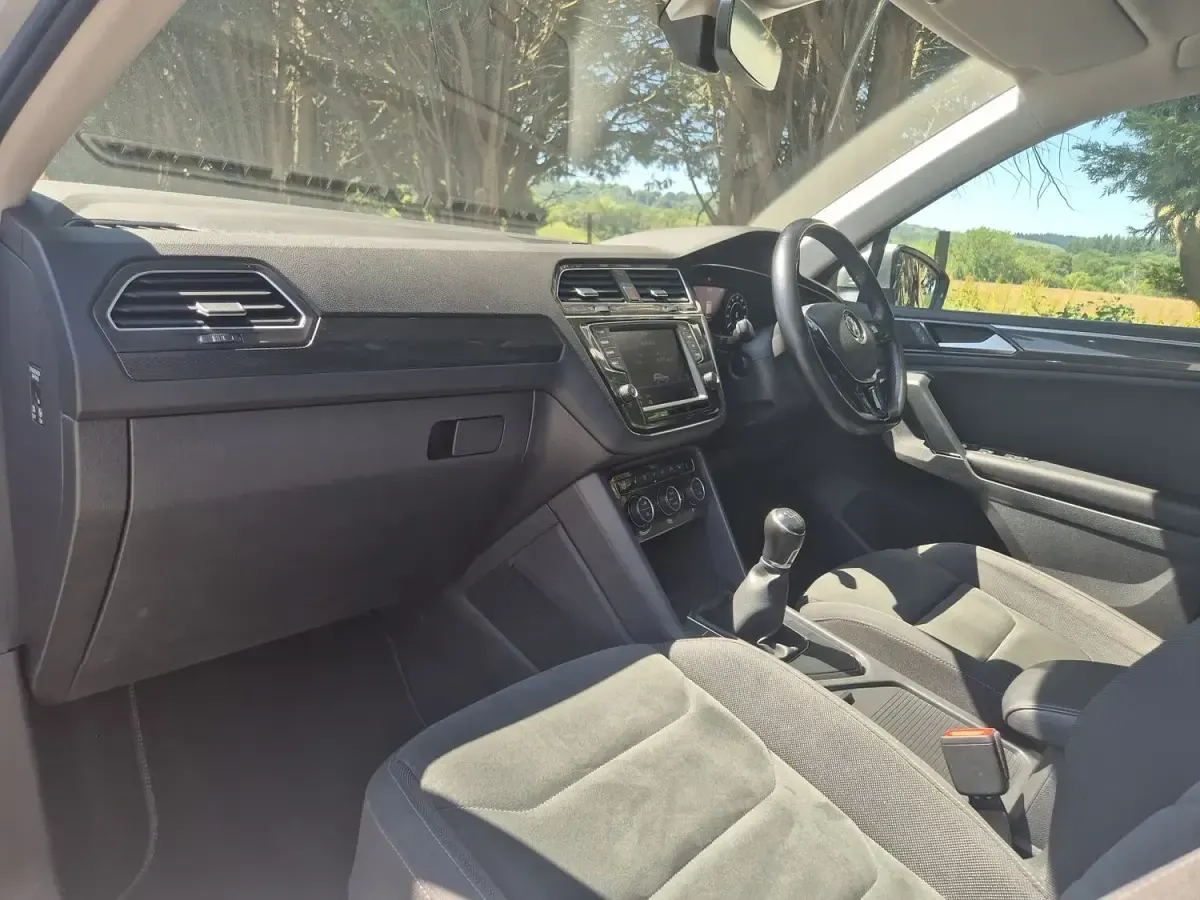 Used VW Tiguan SEL 150 HP (110 kW) 2016 Silver SUV