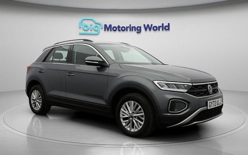 Used VW T-Roc Life 110 HP (80 kW) 2024 SUV
