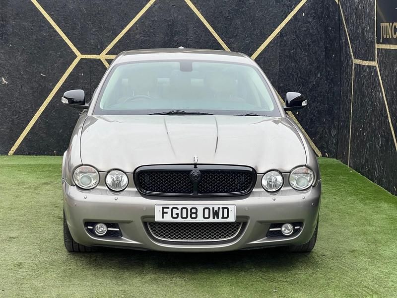 Usado Jaguar XJ 207 HP (152 kW) 2008 Cinzento Sedan