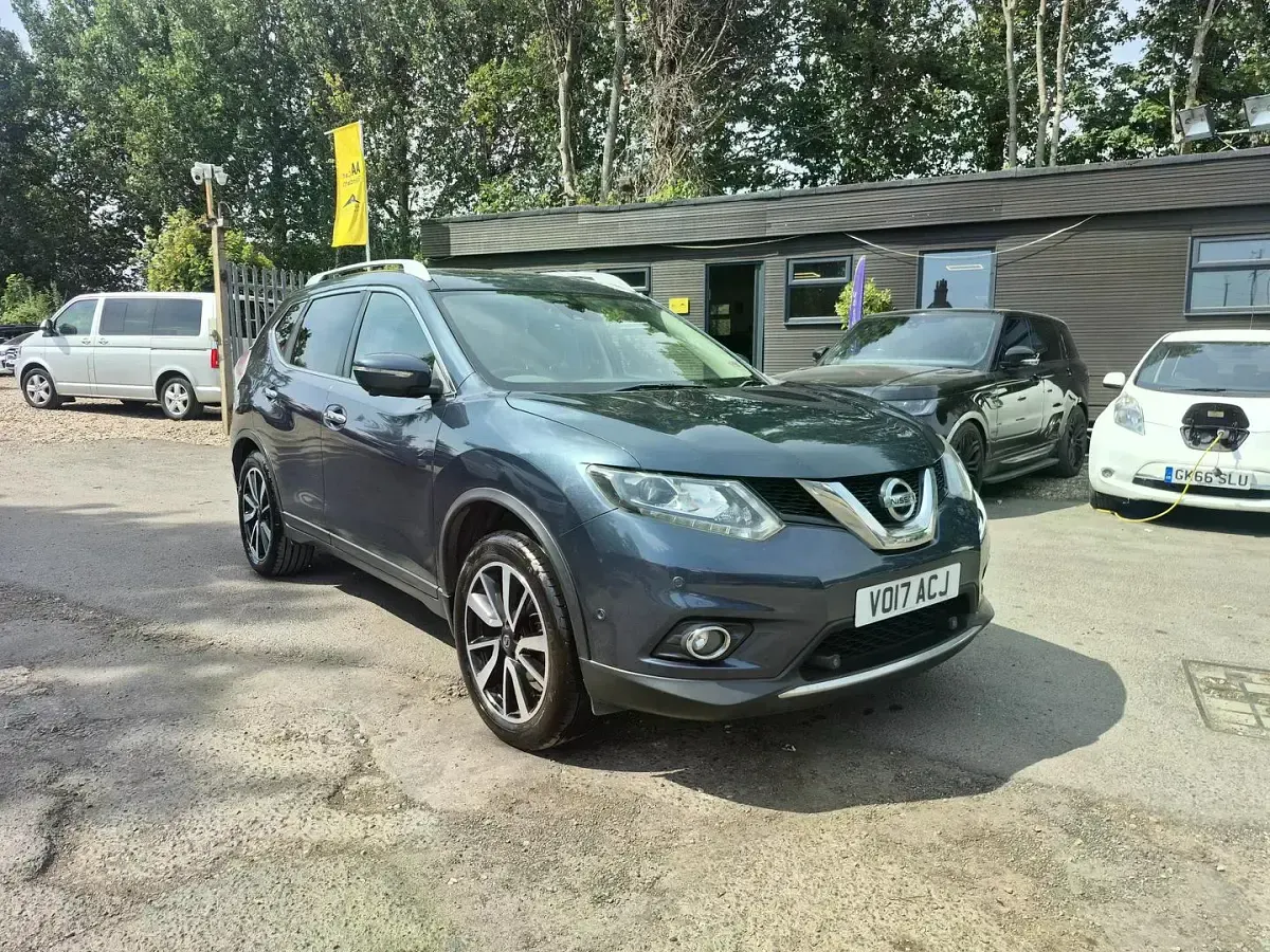 Used Nissan X-Trail Tekna 130 HP (95 kW) 2017 Blue SUV