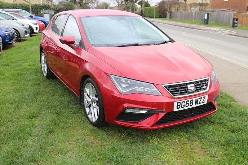 Used Seat Leon FR 125 HP (91 kW) 2018 Red Hatchback