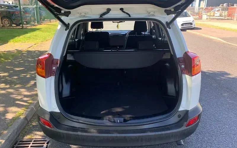 Used Toyota RAV4 124 HP (91 kW) 2015 SUV