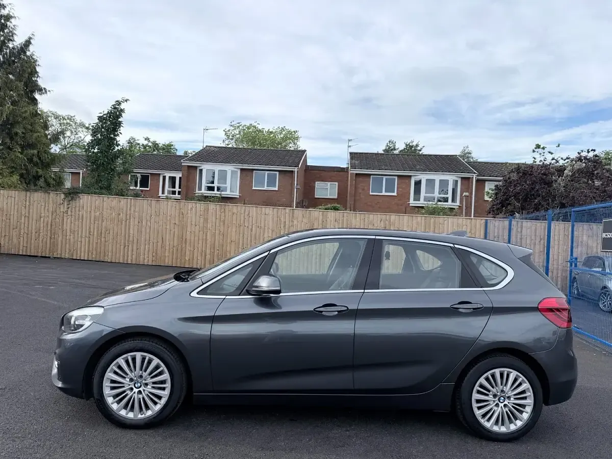 Used BMW 218 Luxury Line 2016 Grey Hatchback