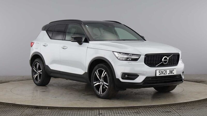Used 2021 Volvo XC40 R-Design SUV | £22,490 (Fair price) - Image 1/4
