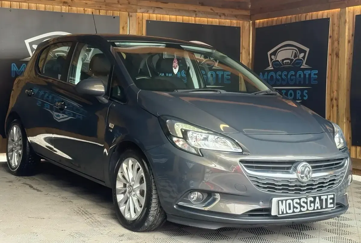 Usado Vauxhall Corsa 90 HP (66 kW) 2015 Cinzento Citadino