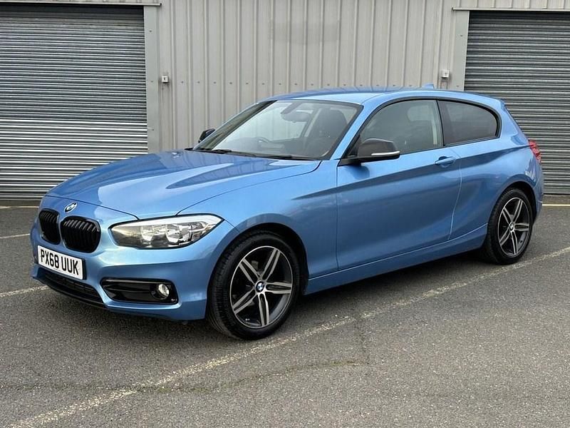 Used BMW 118 Sport Line 136 HP (100 kW) 2018 Blue Hatchback