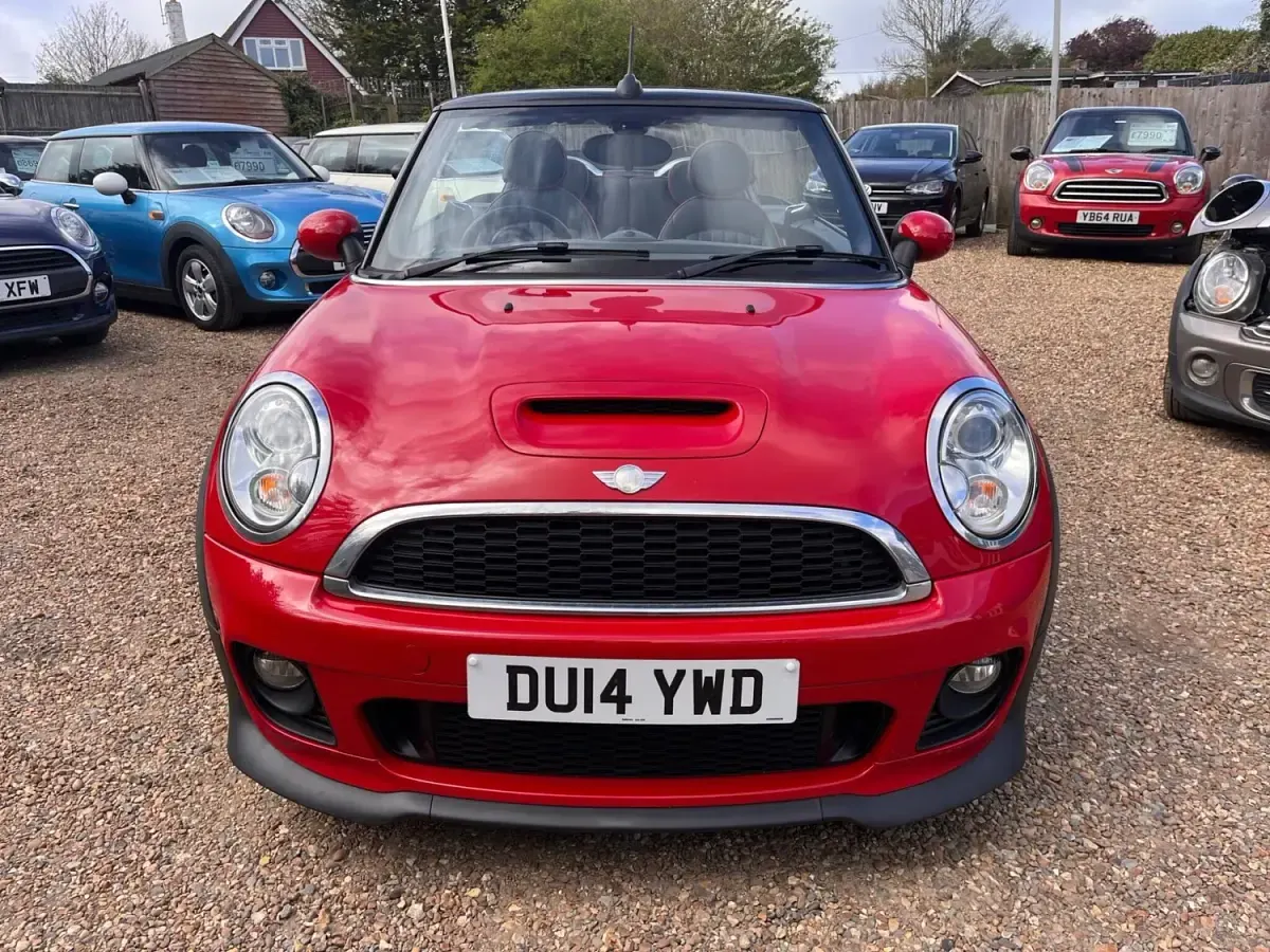 Usado Mini Cooper S Cabriolet 184 HP (135 kW) 2014 Vermelho Cabrios