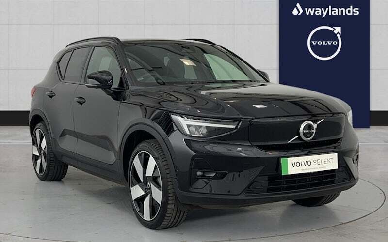 Black Used 2023 Volvo XC40 Ultimate SUV | £34,591 (A bit pricey) - Image 1/4