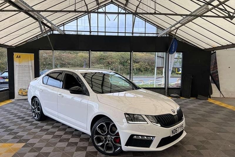 White Used 2018 Skoda Octavia vRS Hatchback | £16,295 (Good price) - Image 1/1