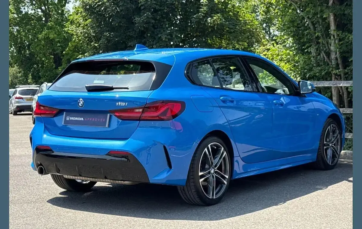 Used BMW 118 M Sport 134 HP (98 kW) 2023 Blue Hatchback