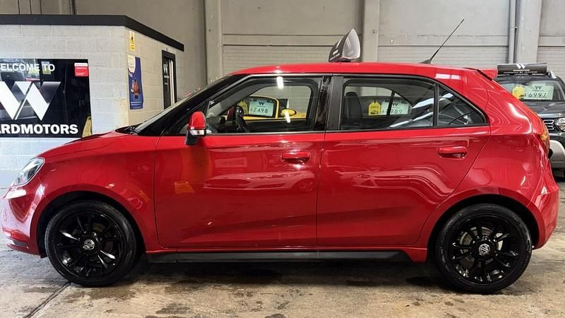 Used MG MG3 2014 Red Hatchback