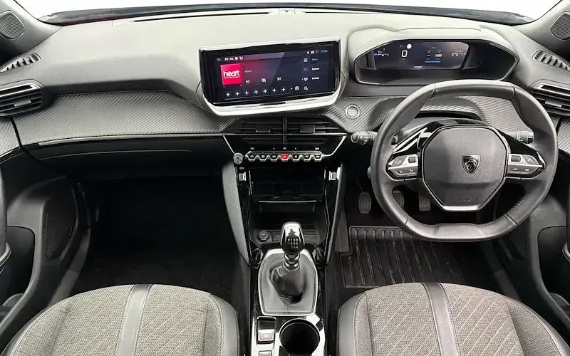 Used Peugeot 2008 Allure 131 HP (96 kW) 2024 Grey SUV