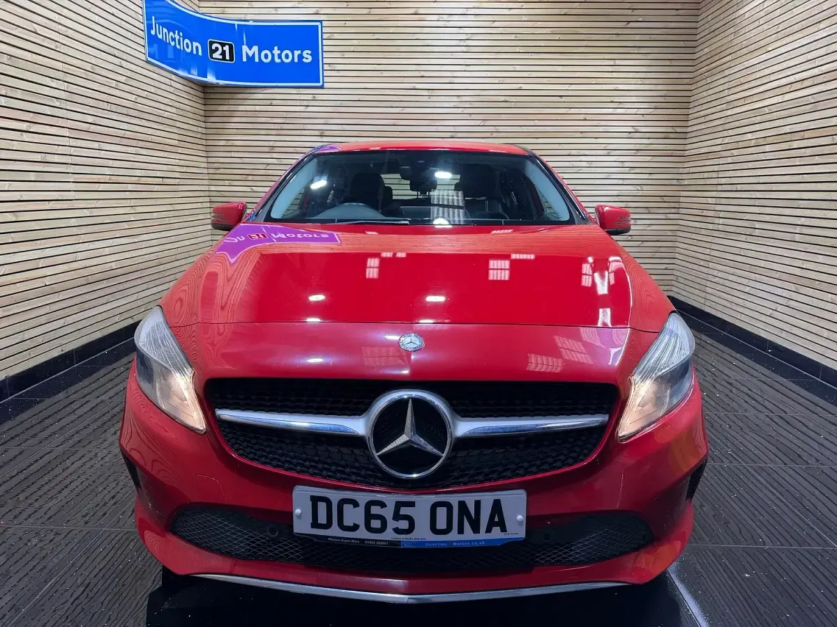 Used Mercedes A180 Executive 2015 Red Hatchback