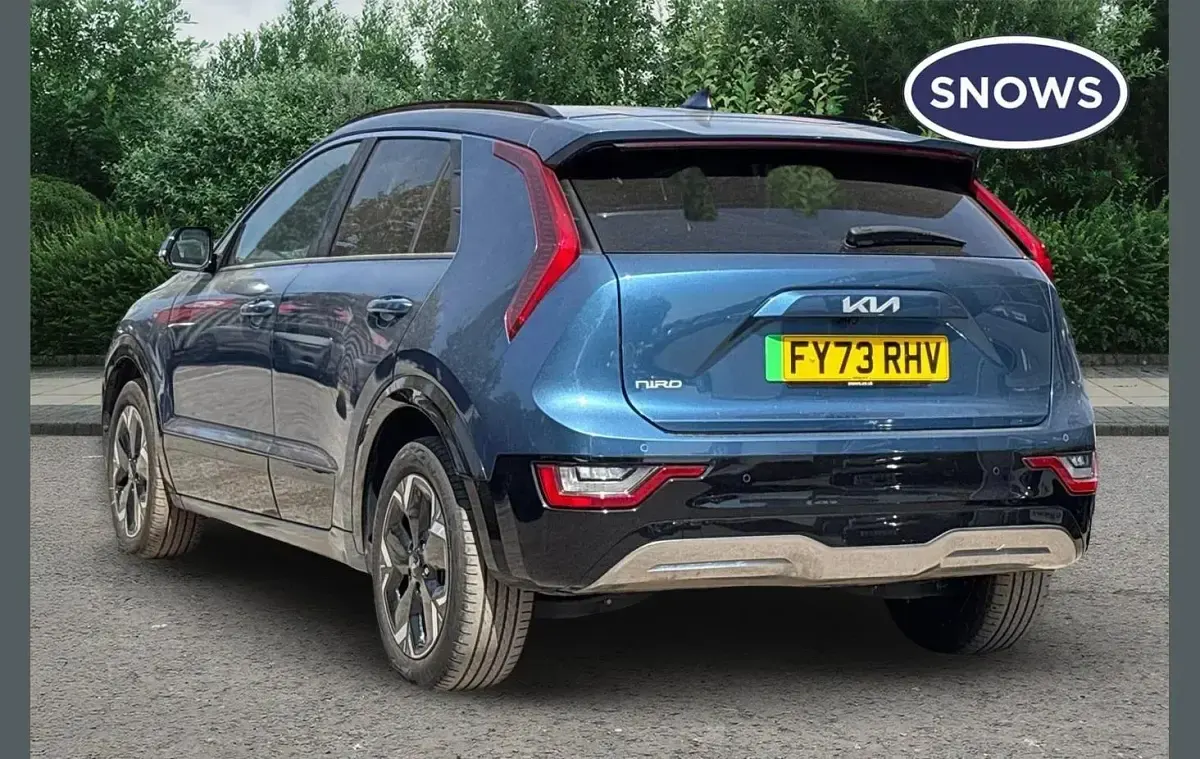Used Kia e-Niro 150 kW (204 HP) 2023 Mineral blue SUV