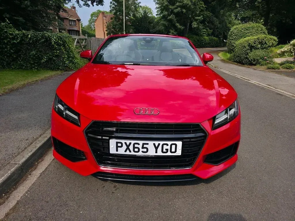 Used Audi TT Roadster S-Line 230 HP (169 kW) 2015 Red Cabriolet