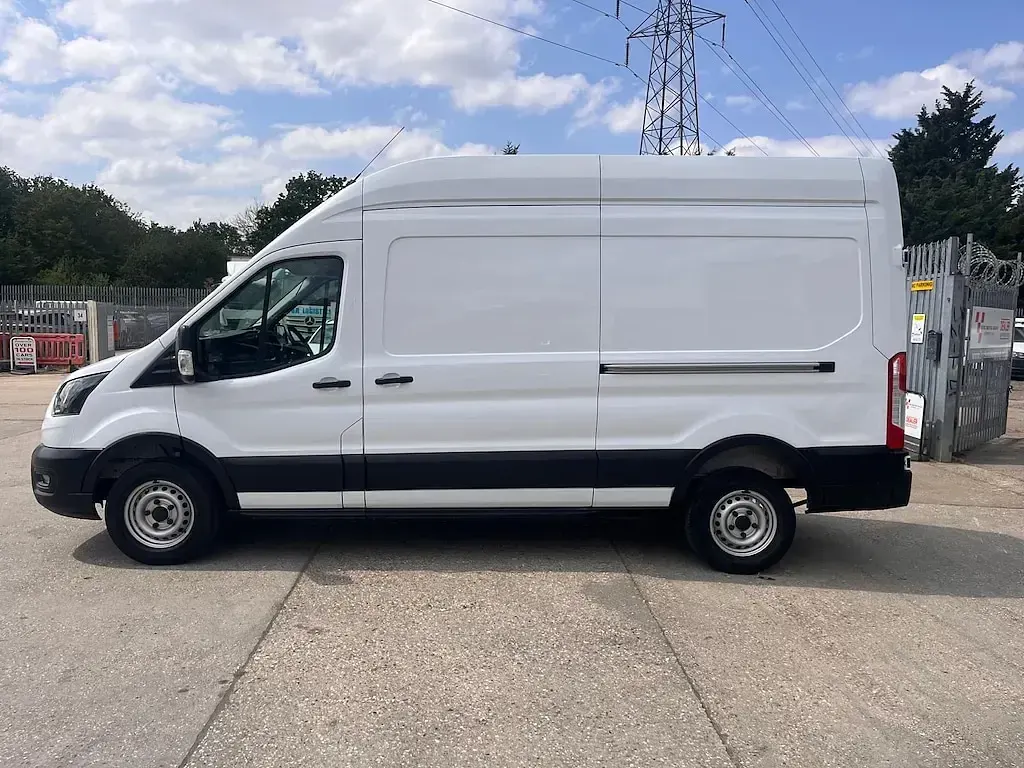 Used Ford Transit 130 HP (95 kW) 2023 White Van