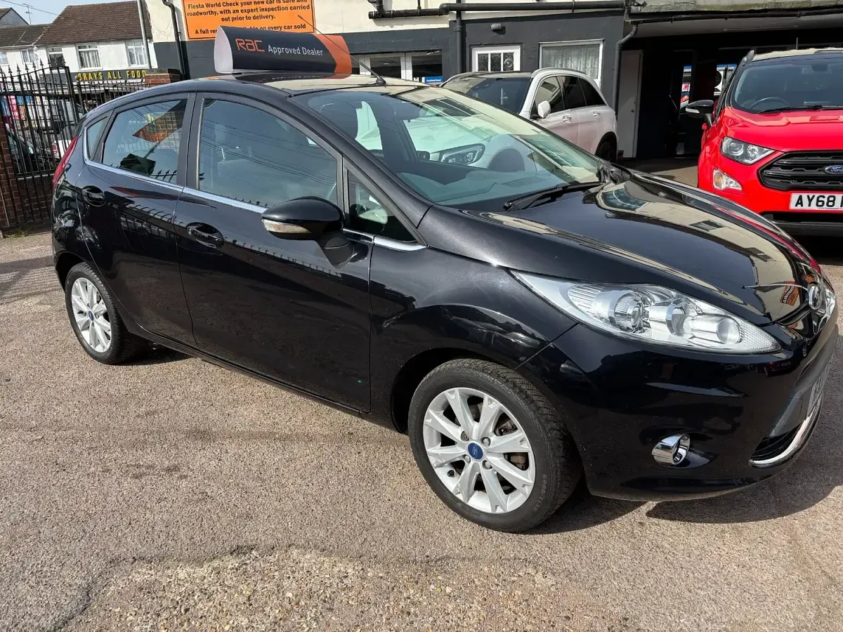 Used Ford Fiesta Zetec 2011 Black Hatchback