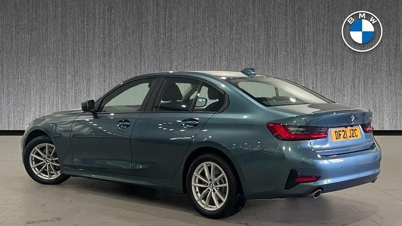 Used BMW 318 Sport Line 148 HP (108 kW) 2021 Blue Sedan