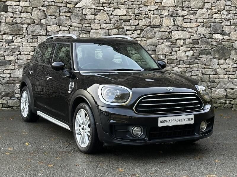Black Used 2018 Mini Cooper Countryman Exclusive SUV | £13,490 (A bit pricey) - Image 1/4