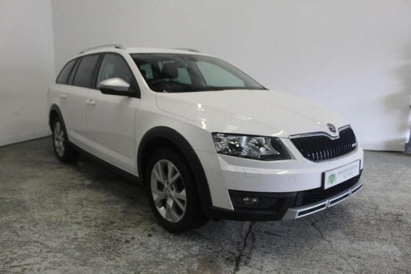 Used Skoda Octavia Scout 4x4 2017 White Estate