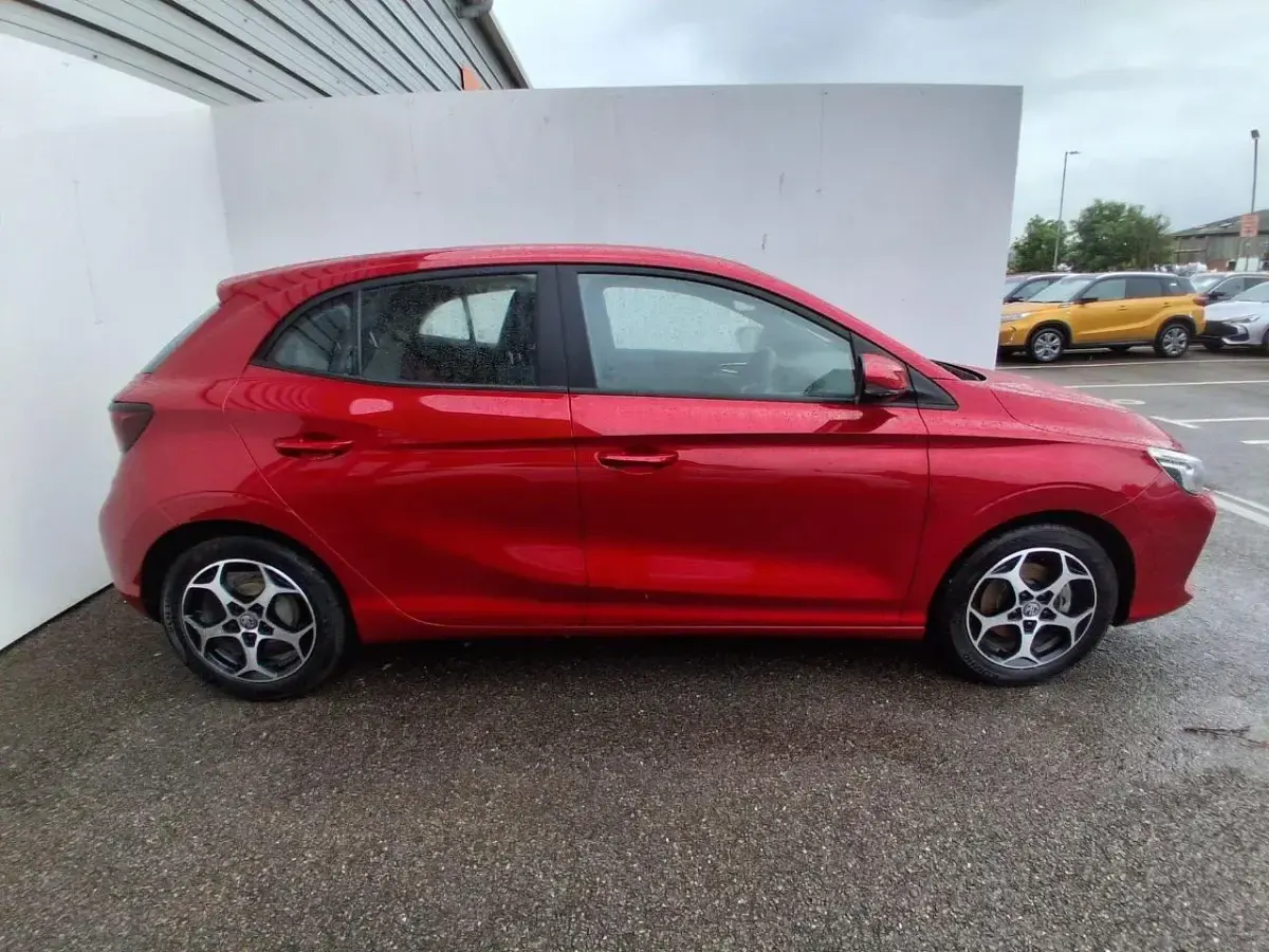 Used MG MG3 SE 113 HP (83 kW) 2025 Red Hatchback