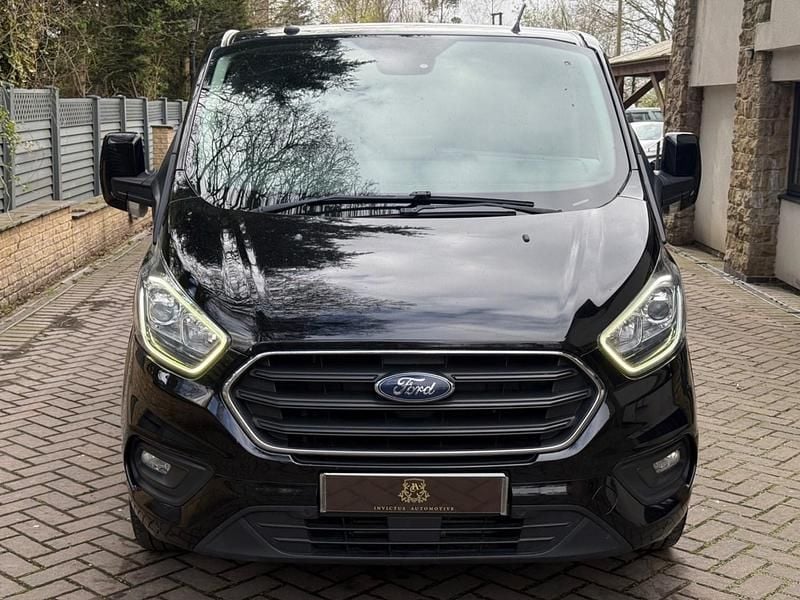 Used Ford Transit Custom Limited 130 HP (95 kW) 2019 Black Van