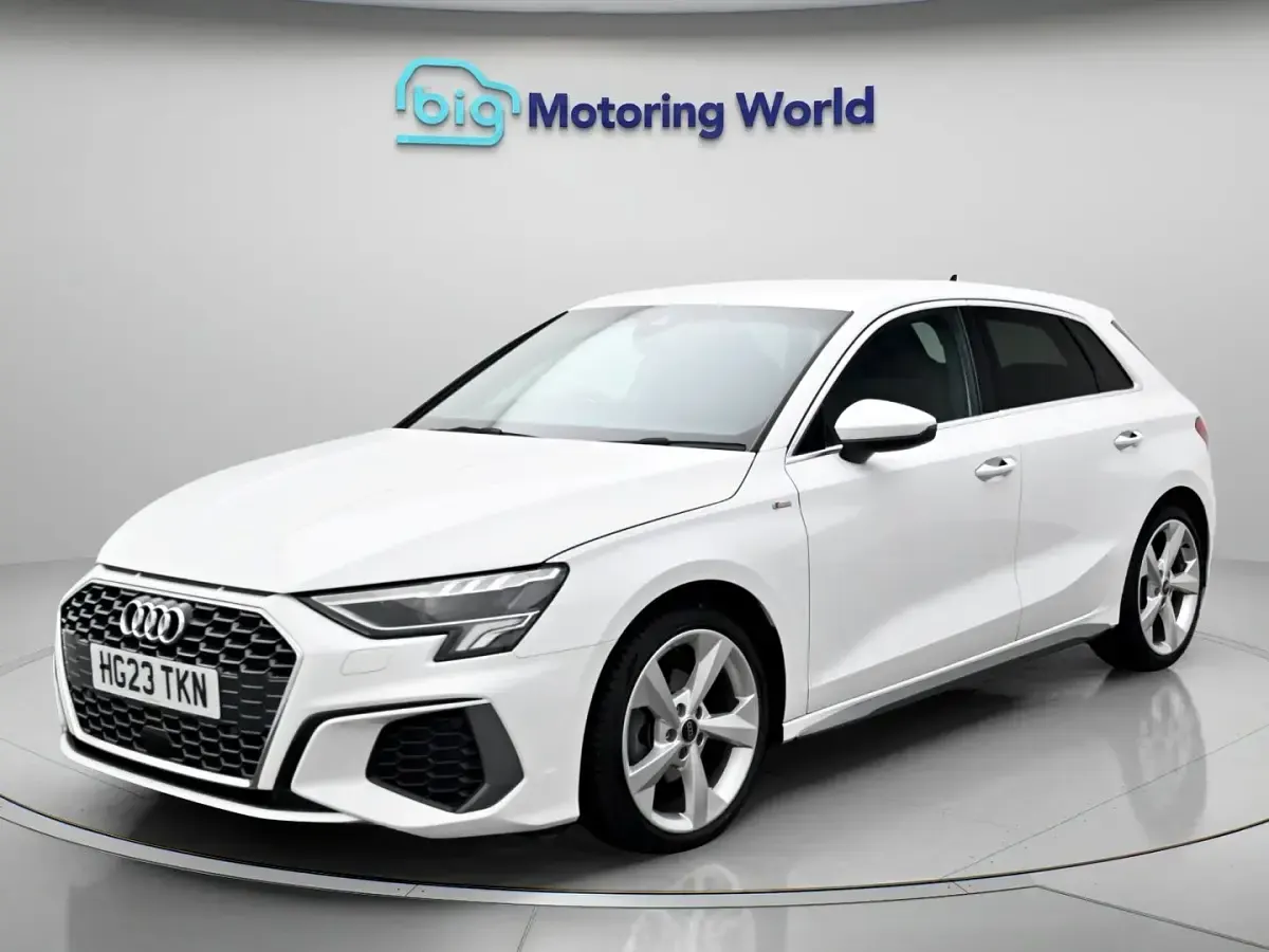 Used Audi A3 S-Line 150 HP (110 kW) 2023 White Sedan