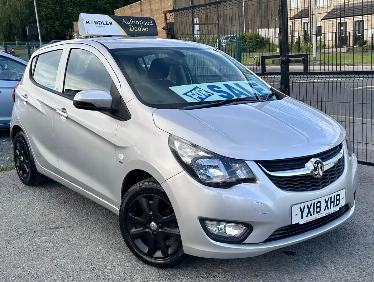 Used Vauxhall Viva 75 HP (55 kW) 2018 Silver Hatchback