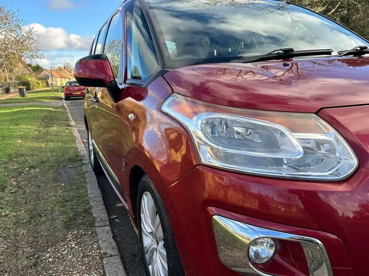 Used Citroën C3 Picasso Exclusive 2013 Red MPV