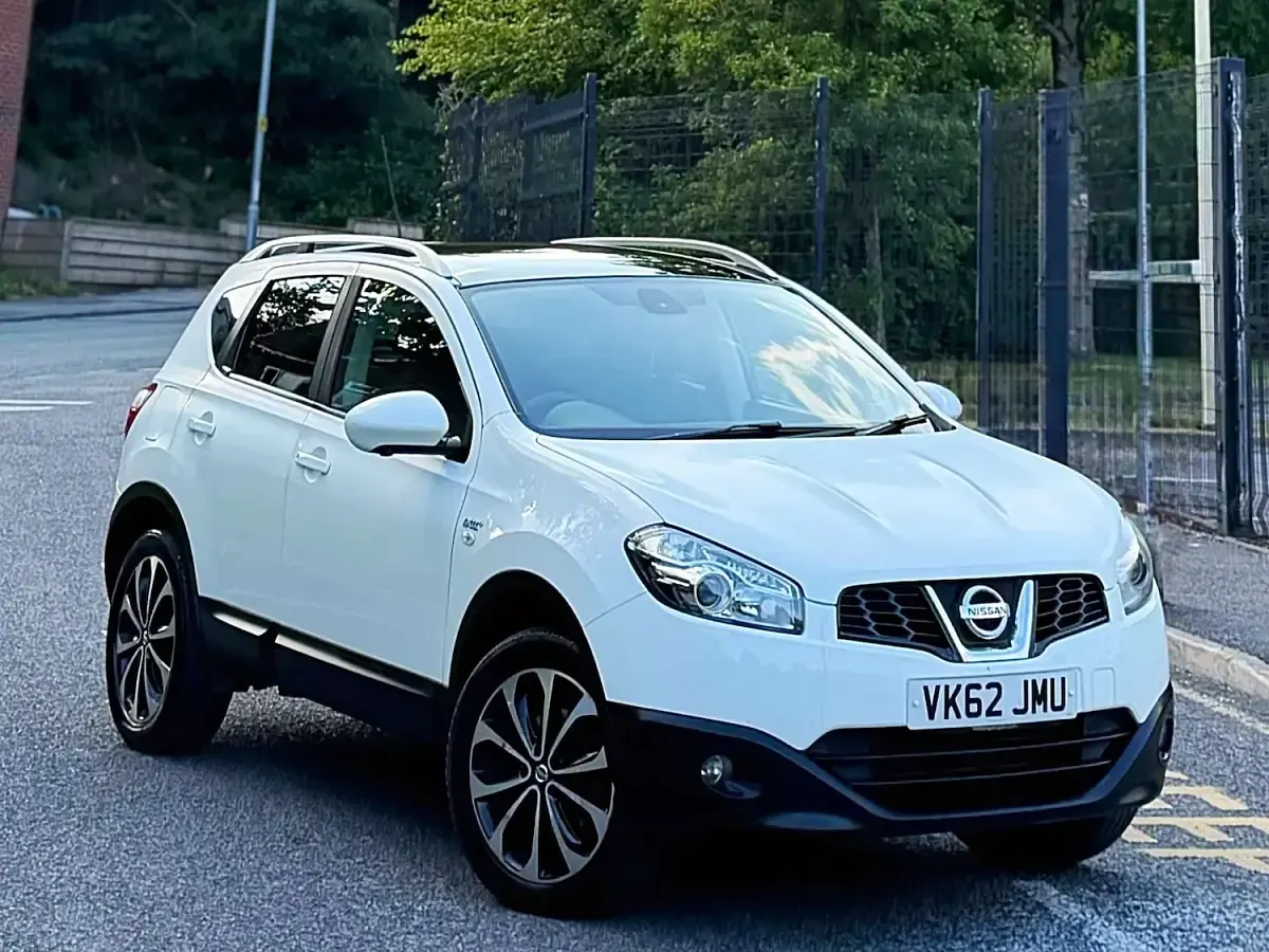 Used Nissan Qashqai N-TEC 110 HP (80 kW) 2012 White SUV