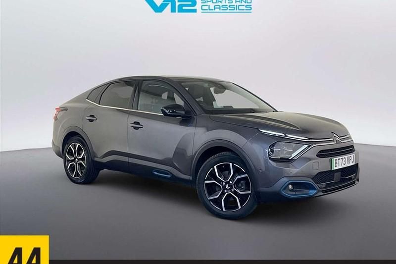 Used Citroën e-C4 Shine 100 kW (136 HP) 2023 Sedan