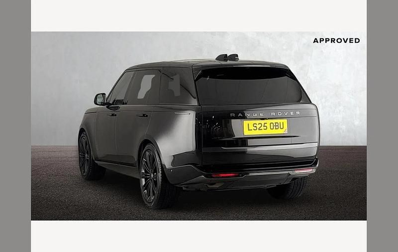 Used Land Rover Range Rover HSE 400 HP (294 kW) 2025 Black SUV
