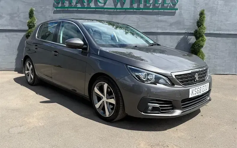Used Peugeot 308 Allure 131 HP (96 kW) 2018 Hatchback