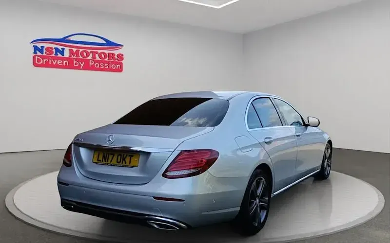 Used Mercedes E220 SE 194 HP (142 kW) 2017 Silver Sedan