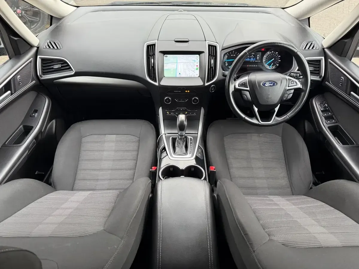 Usado Ford Galaxy Zetec 150 HP (110 kW) 2017 Preto Monovolume