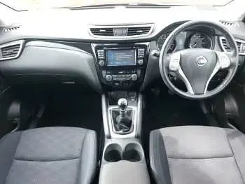 Usado Nissan Qashqai N-Connecta 163 CV (119 kW) 2016 Rojo SUV