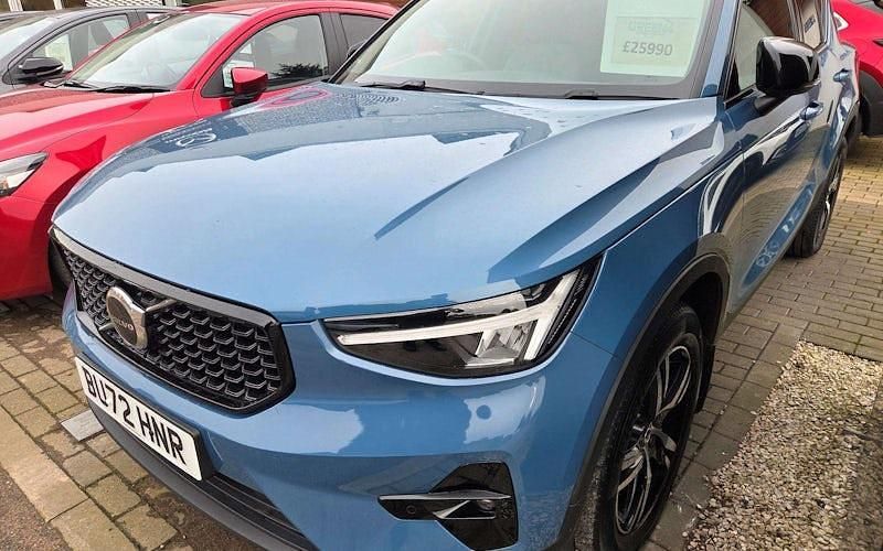 Used Volvo XC40 Plus 163 HP (119 kW) 2025 SUV
