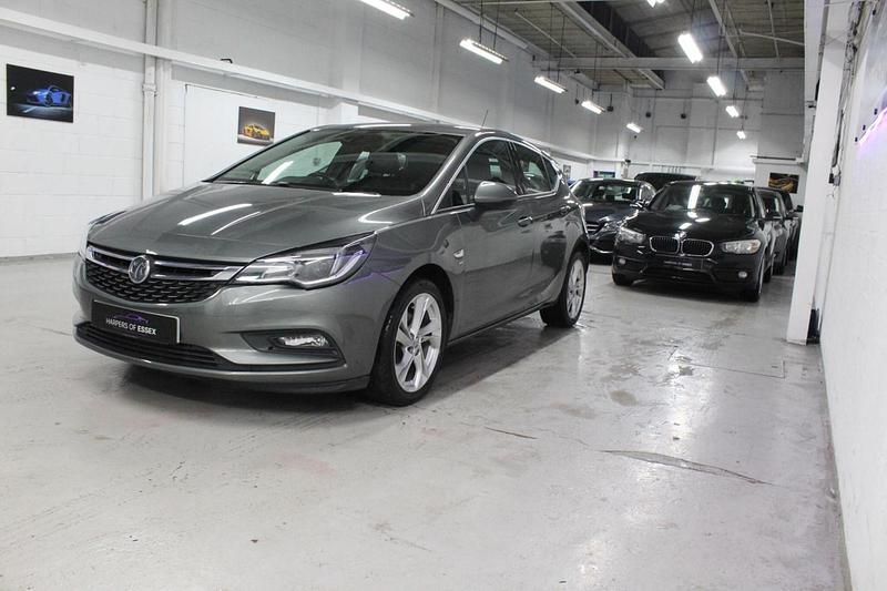 Used Vauxhall Astra SRi 150 HP (110 kW) 2019 Grey Hatchback